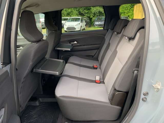 Fahrzeugbild eines Dacia Jogger