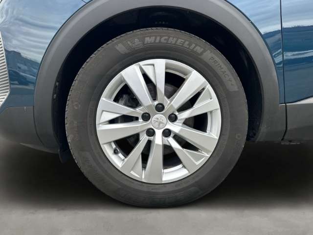Fahrzeugbild eines Peugeot 3008