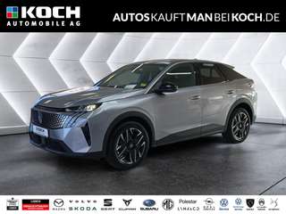 Schräge Frontansicht auf einen Peugeot 3008 , freigestellt