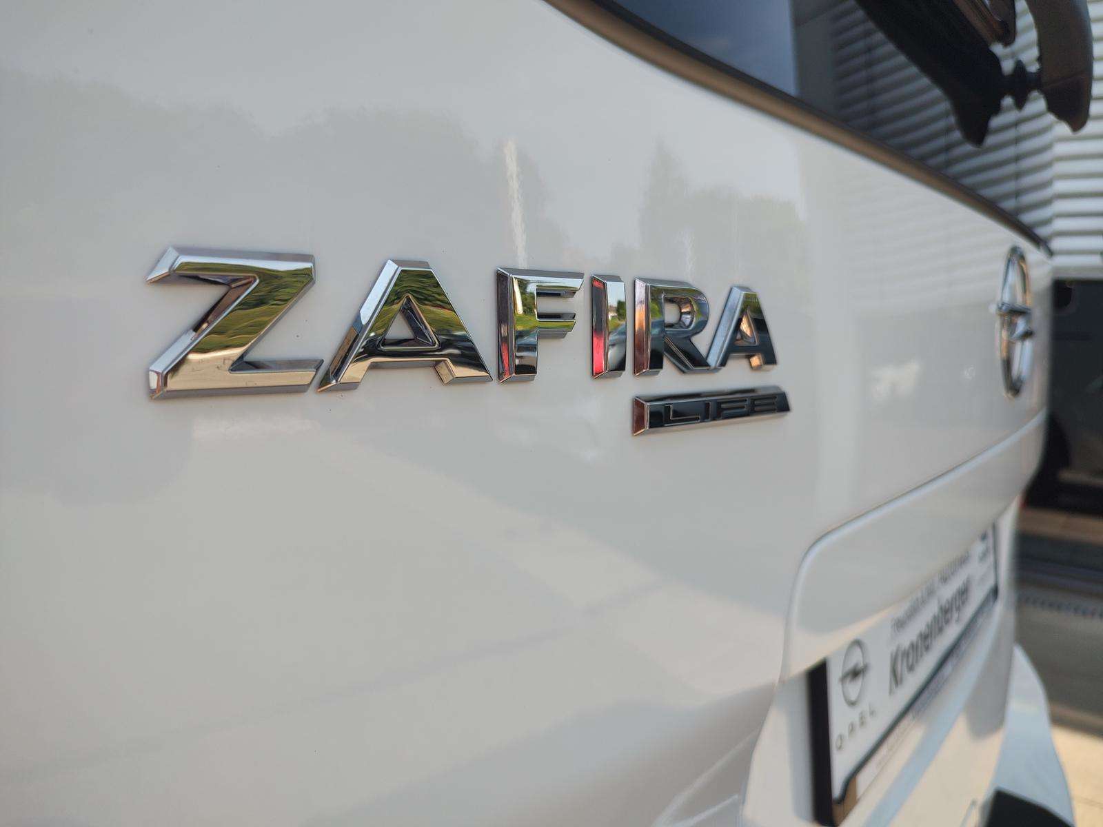 Fahrzeugbild eines Opel Zafira Life