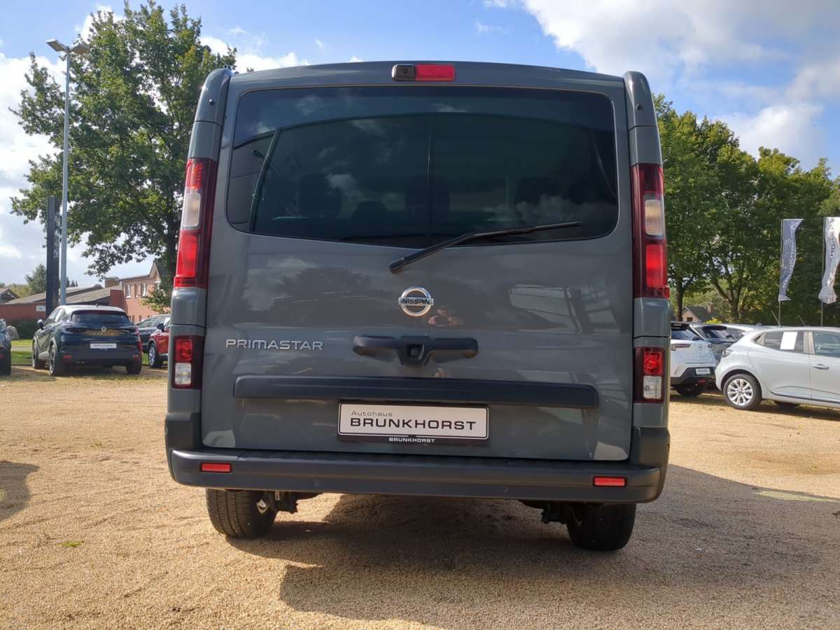Fahrzeugbild eines Nissan Primastar