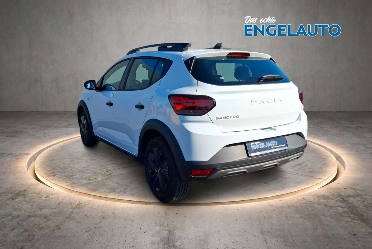 Fahrzeugbild eines Dacia Sandero