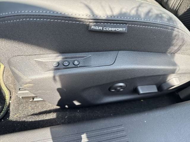 Fahrzeugbild eines Peugeot 408