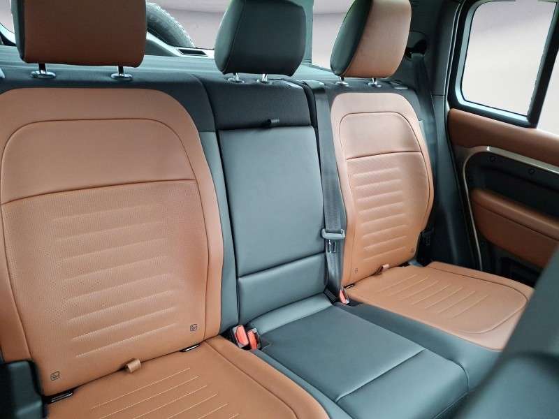 Fahrzeugbild eines Land Rover Defender