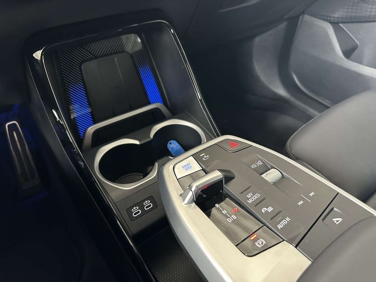 Fahrzeugbild eines BMW iX1