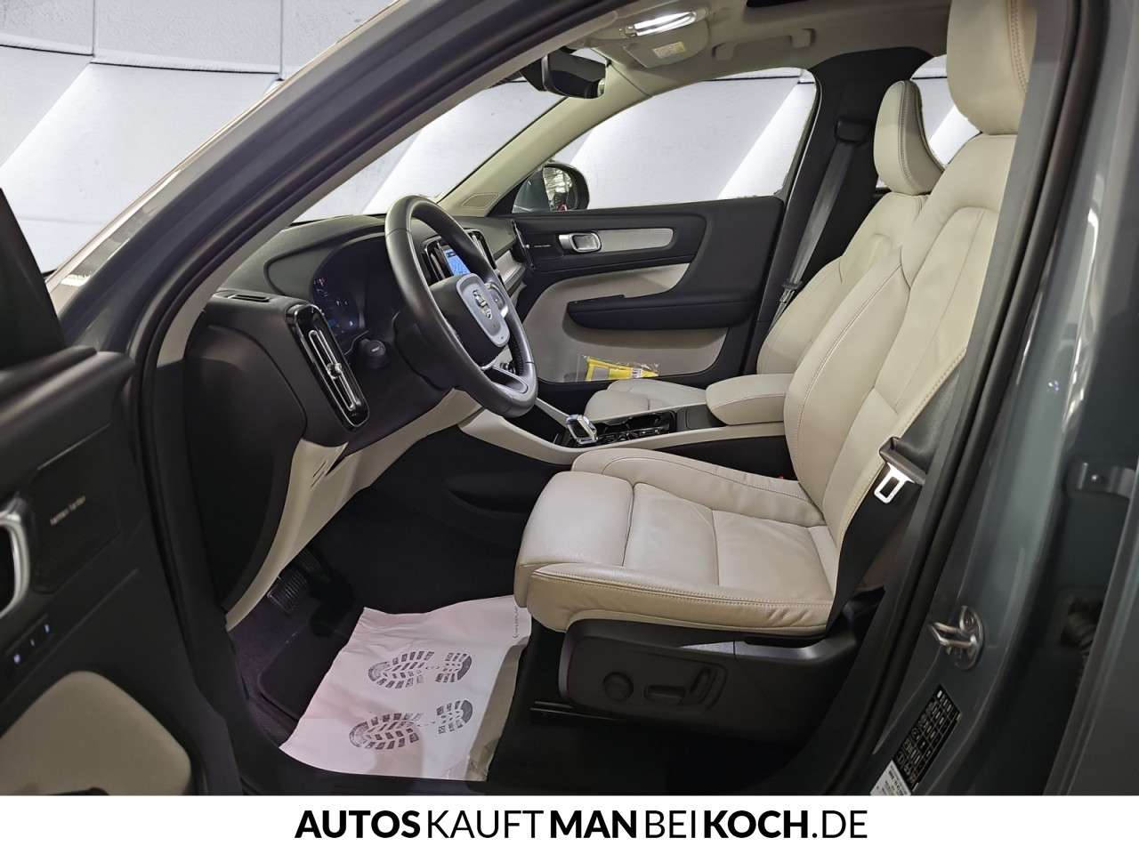 Fahrzeugbild eines Volvo XC40