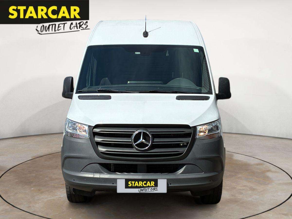 Fahrzeugbild eines Mercedes-Benz Sprinter