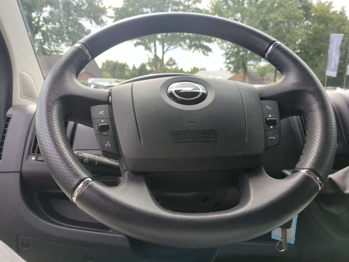 Fahrzeugbild eines Opel Movano