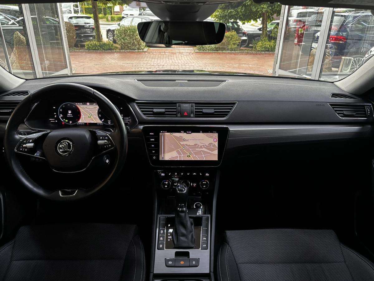 Fahrzeugbild eines Skoda Superb