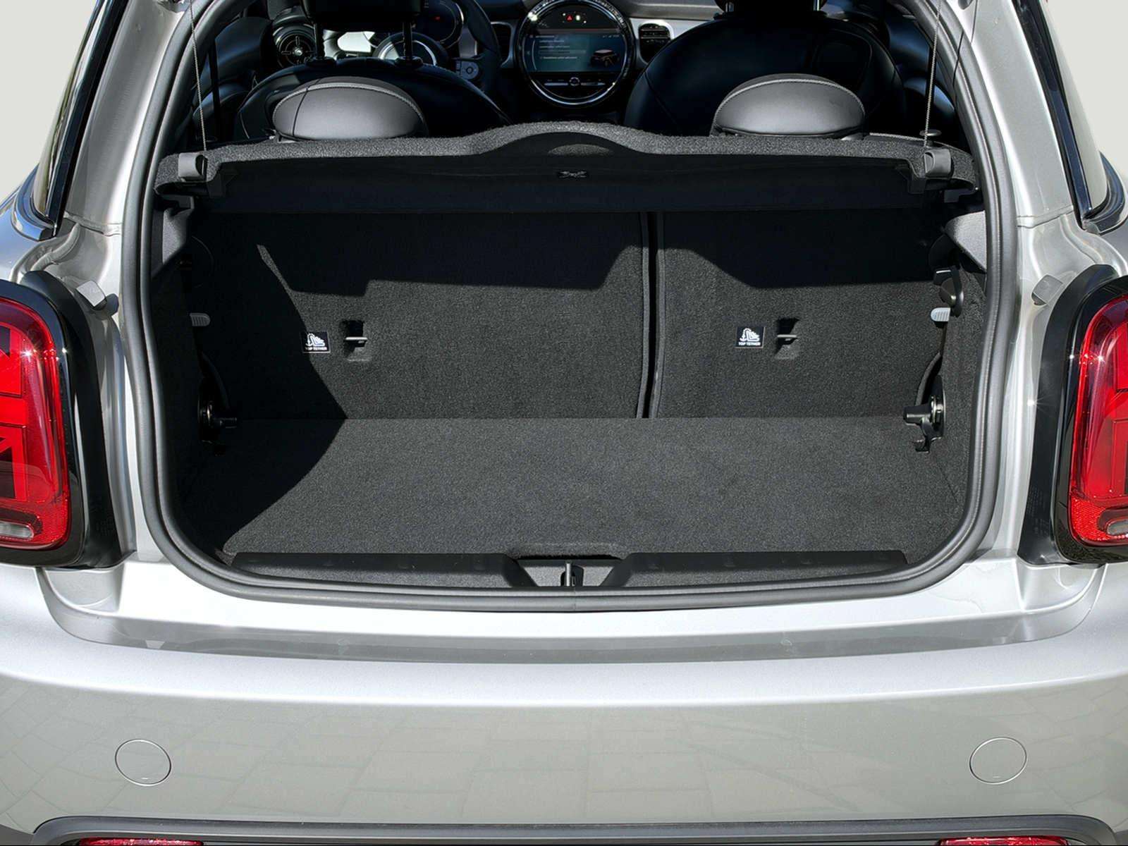 Fahrzeugbild eines MINI COOPER SE