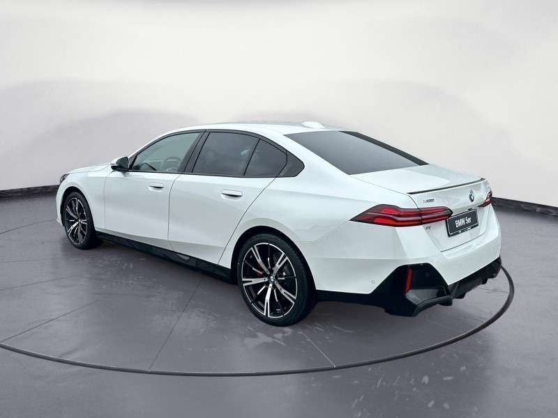 Fahrzeugbild eines BMW 5er-Reihe