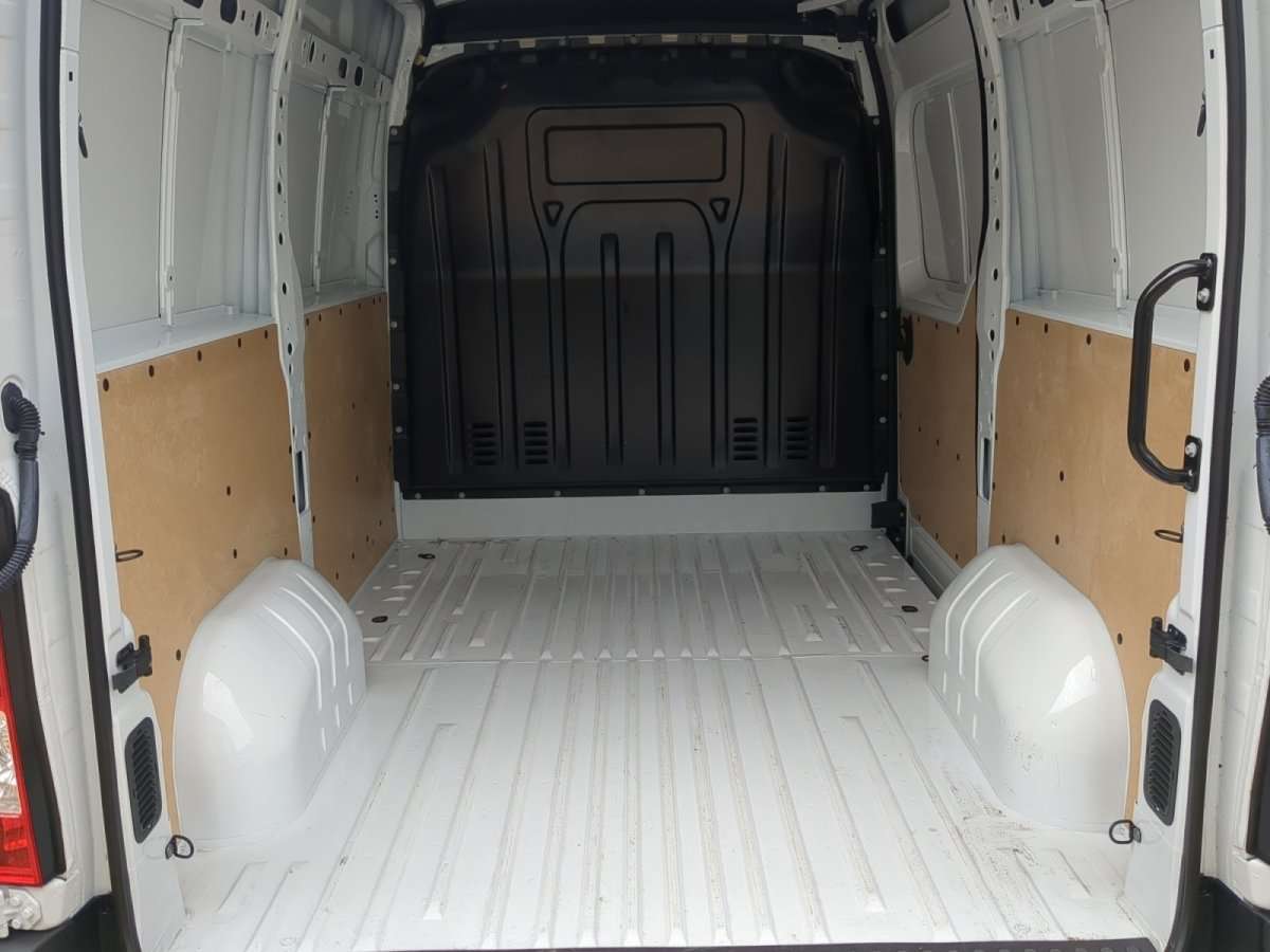 Fahrzeugbild eines Renault Master