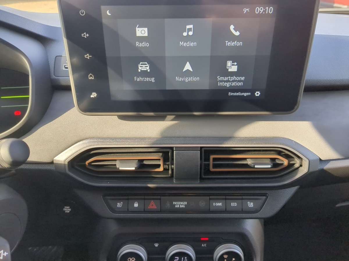 Fahrzeugbild eines Dacia Jogger