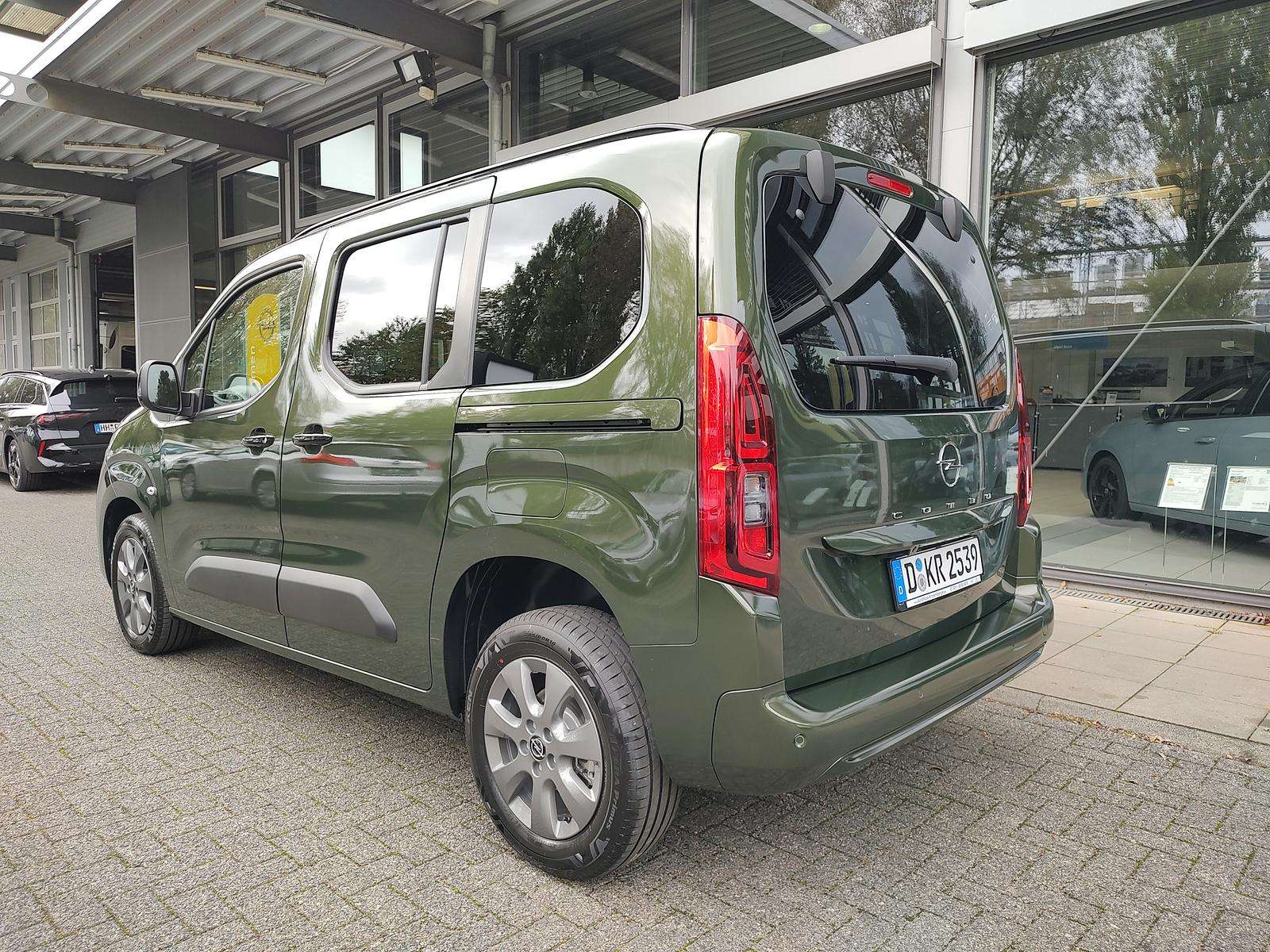 Fahrzeugbild eines Opel Combo Life