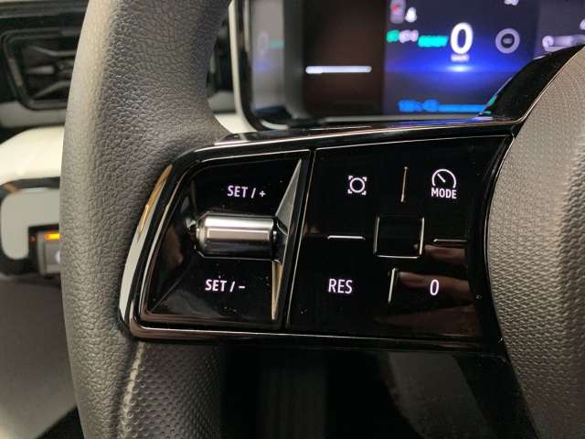 Fahrzeugbild eines Renault 5 E-TECH