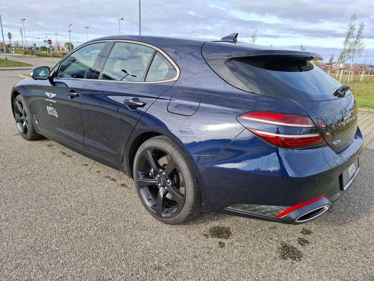 Fahrzeugbild eines Genesis G70