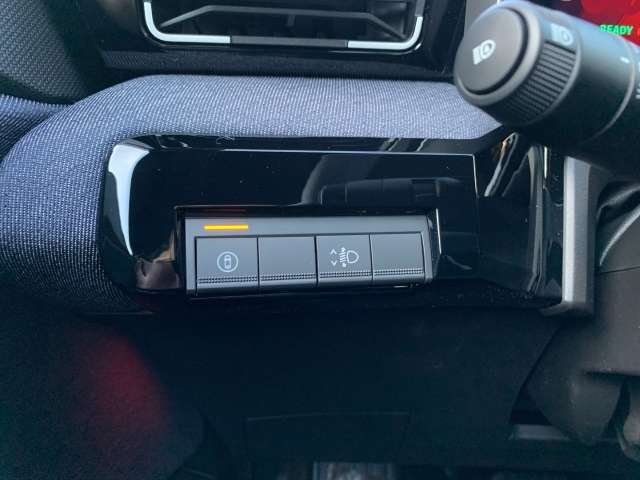 Fahrzeugbild eines Renault 5 E-TECH