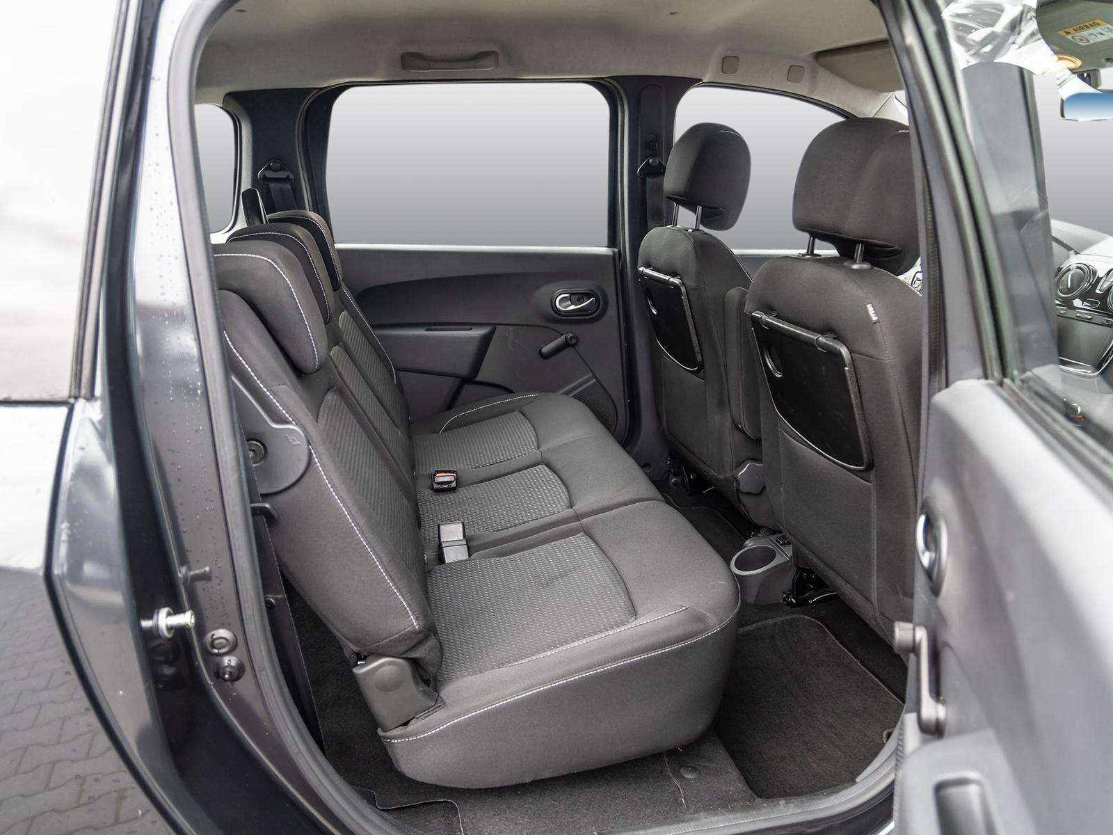 Fahrzeugbild eines Dacia Lodgy