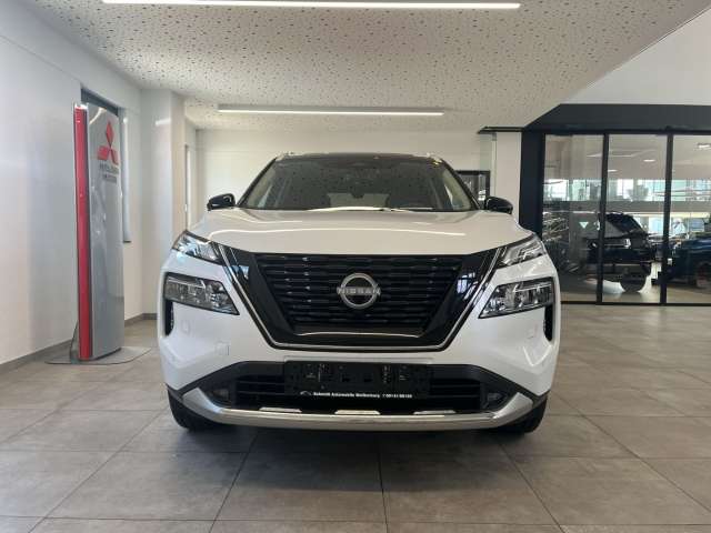 Fahrzeugbild eines Nissan X-TRAIL