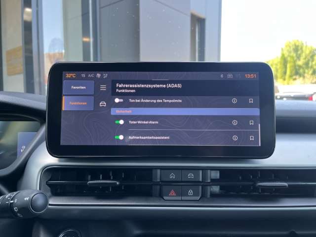 Fahrzeugbild eines Jeep Avenger
