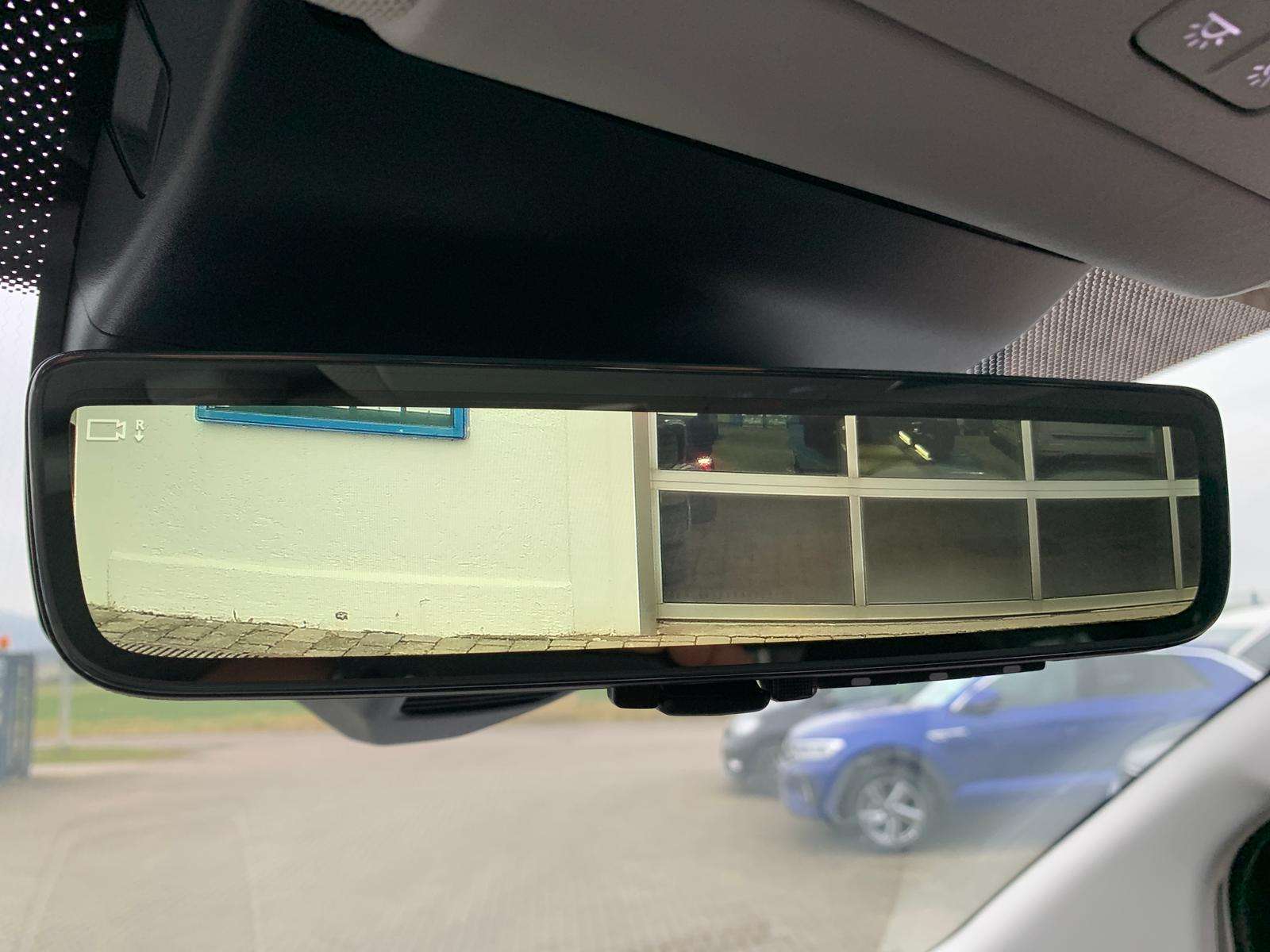 Fahrzeugbild eines Volkswagen Caravelle