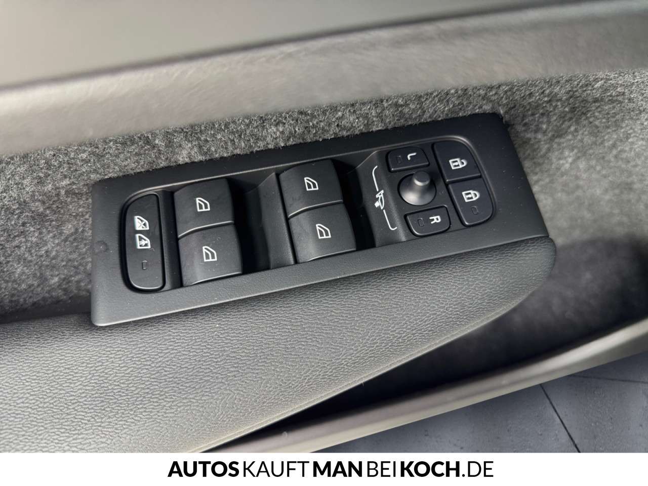 Fahrzeugbild eines Volvo XC40