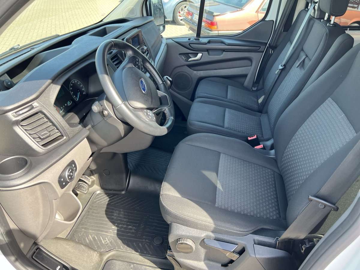 Fahrzeugbild eines Ford Transit Custom