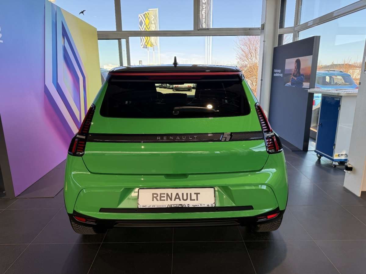 Fahrzeugbild eines Renault 5 E-TECH