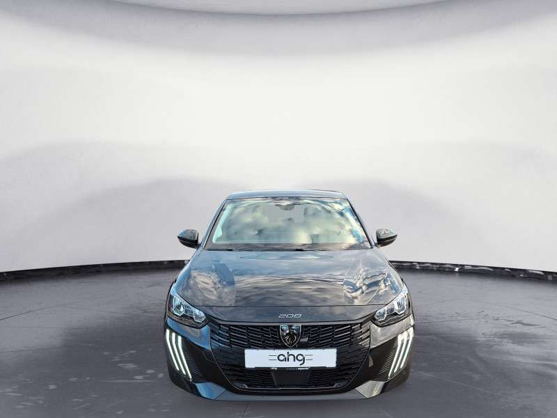 Fahrzeugbild eines Peugeot e-208