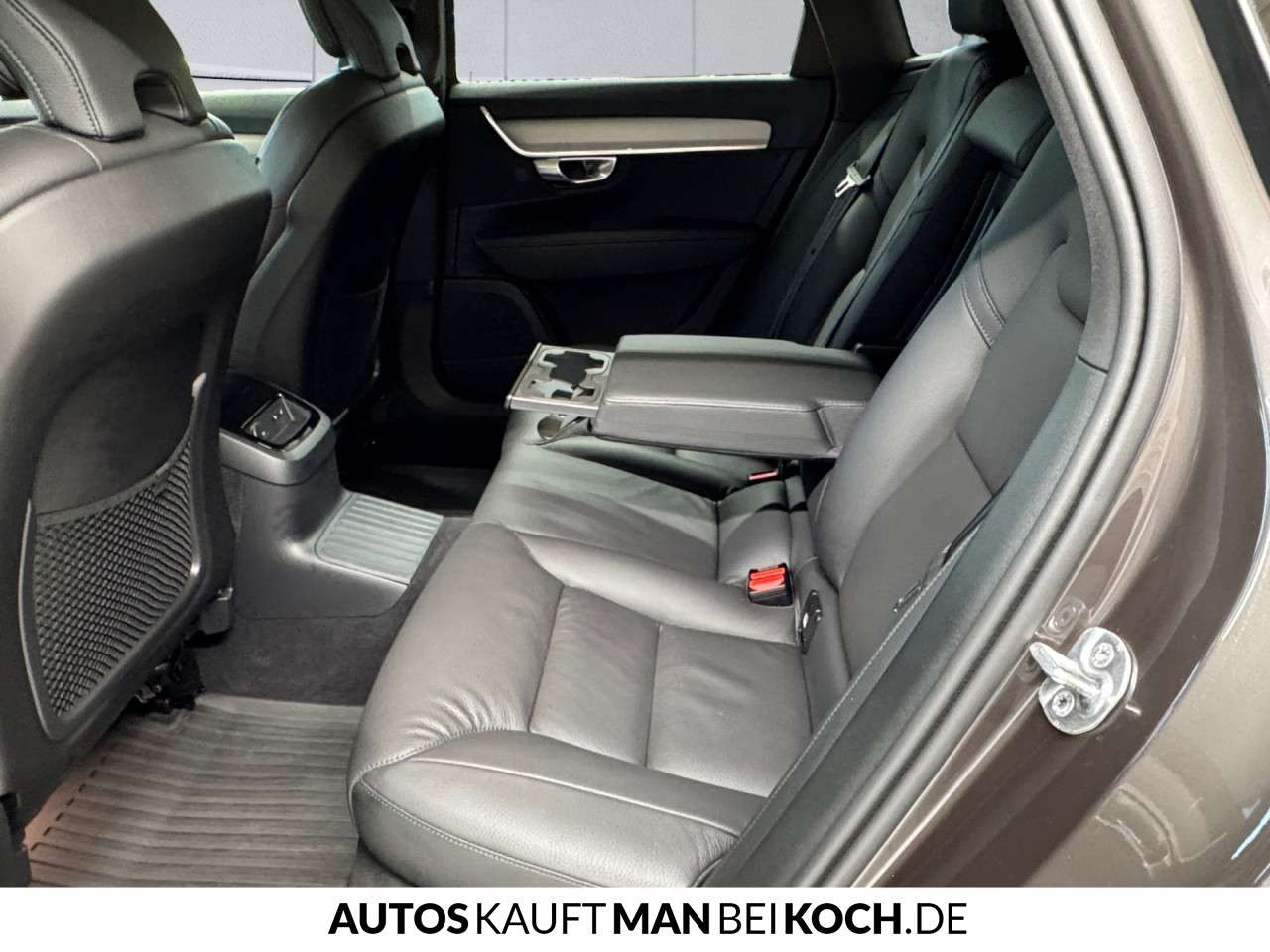 Fahrzeugbild eines Volvo V90