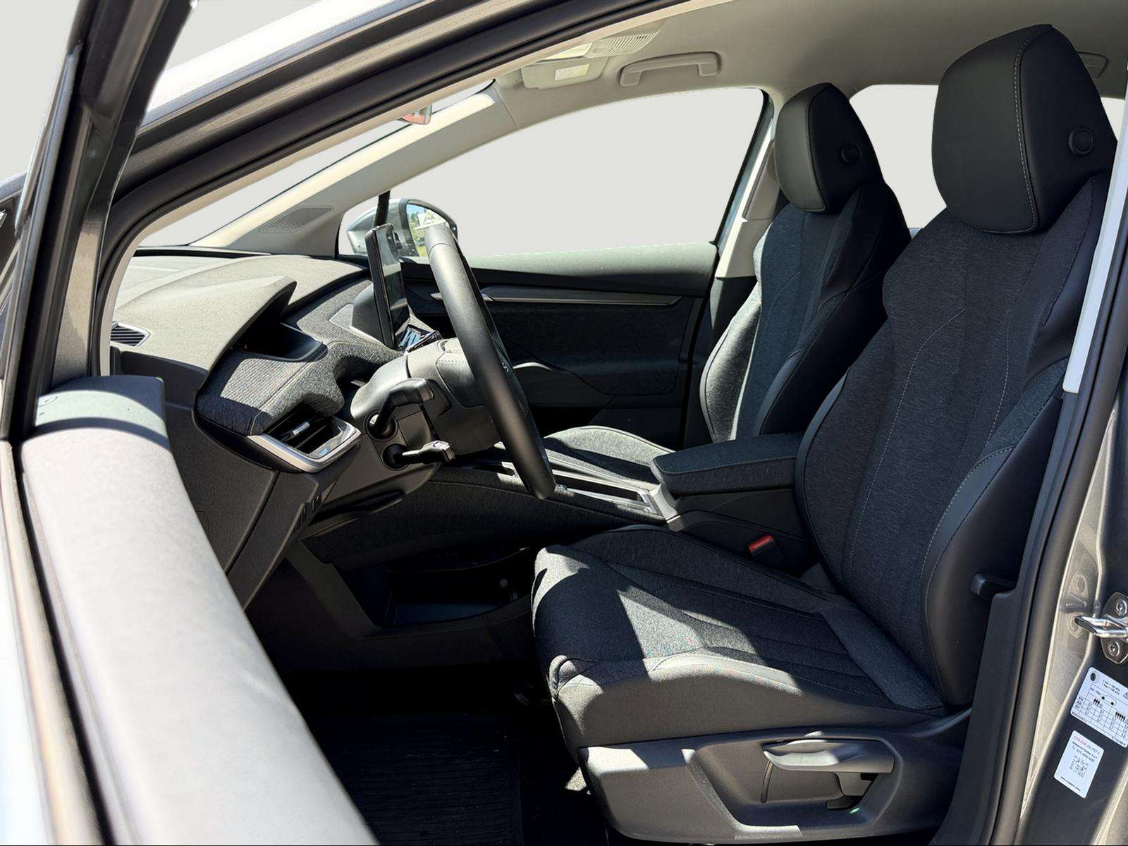 Fahrzeugbild eines Skoda ELROQ
