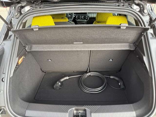 Fahrzeugbild eines Renault 5 E-TECH