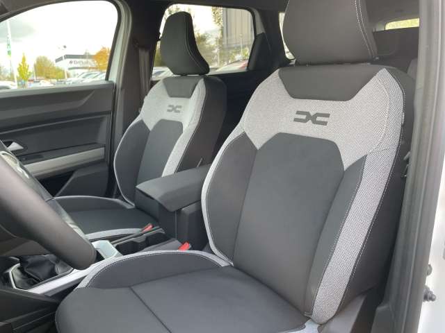 Fahrzeugbild eines Dacia Bigster