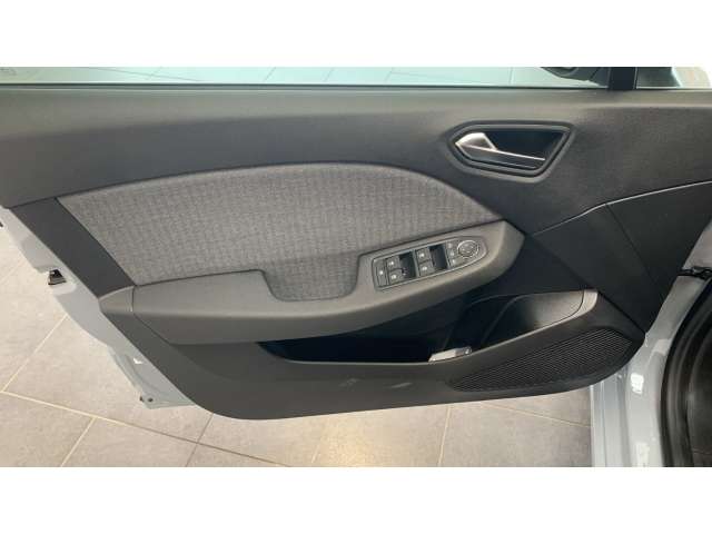 Fahrzeugbild eines Renault Clio