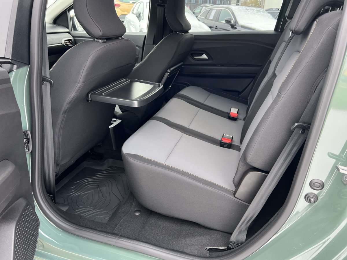 Fahrzeugbild eines Dacia Jogger