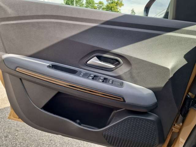 Fahrzeugbild eines Dacia Sandero