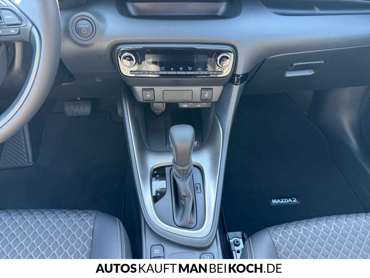 Fahrzeugbild eines Mazda Mazda2 Hybrid