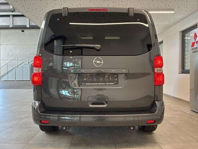Fahrzeugbild eines Opel Zafira Life