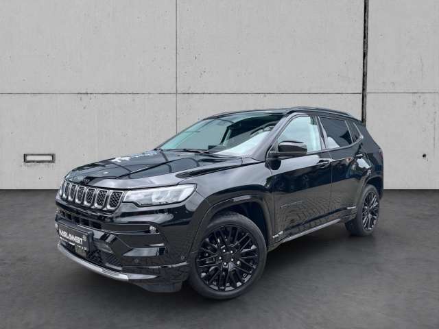 Fahrzeugbild eines Jeep Compass