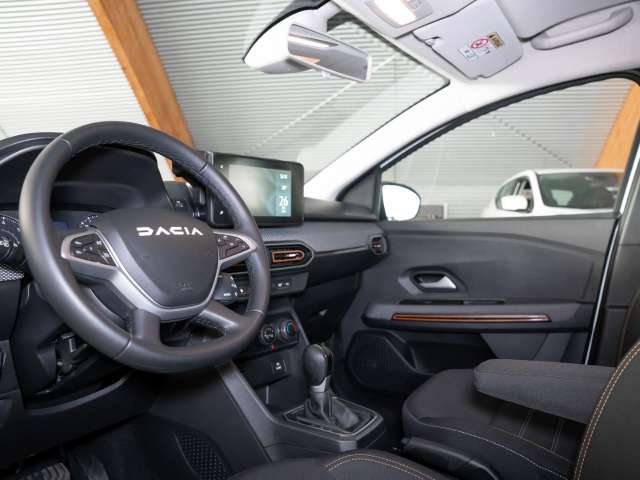 Fahrzeugbild eines Dacia Sandero
