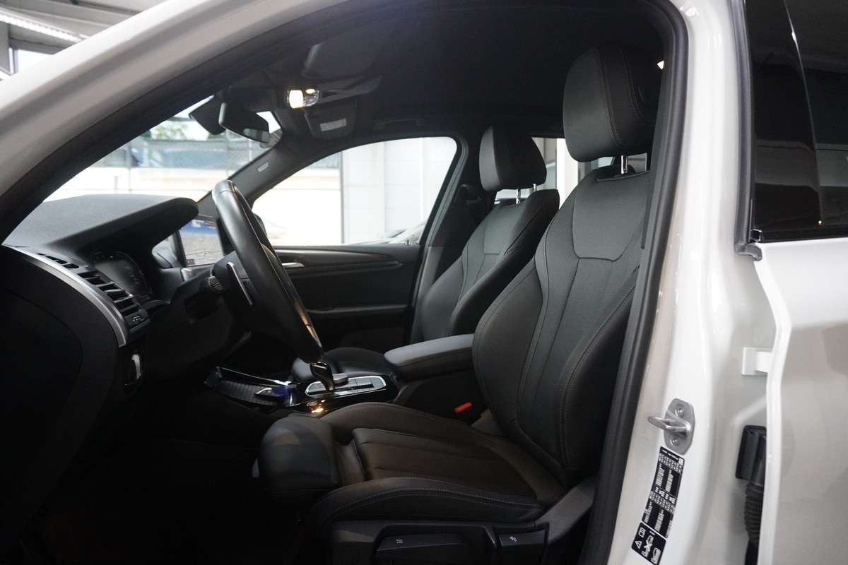 Fahrzeugbild eines BMW X3