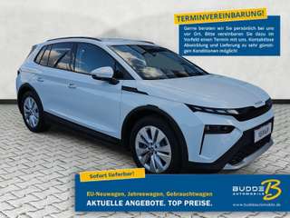 Schräge Frontansicht auf einen Skoda Elroq , freigestellt