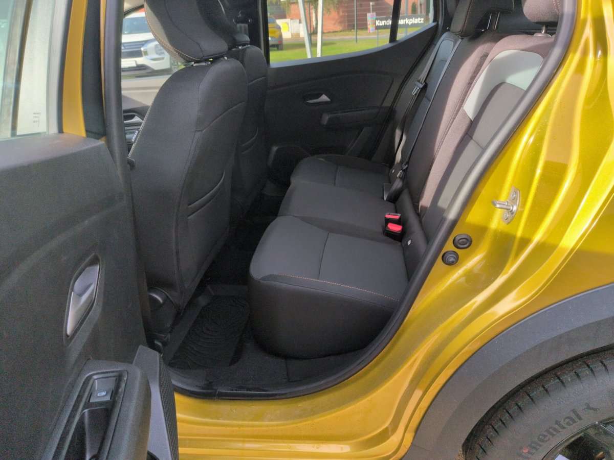Fahrzeugbild eines Dacia Sandero