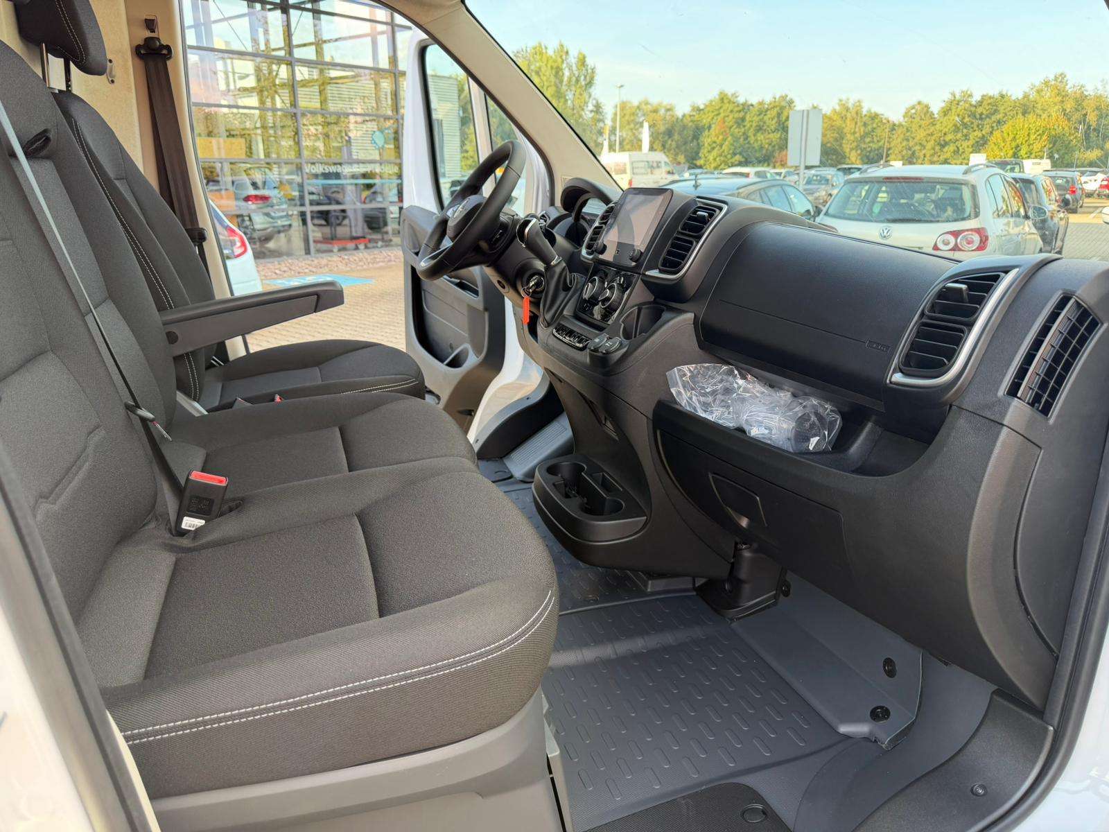 Fahrzeugbild eines Opel Movano