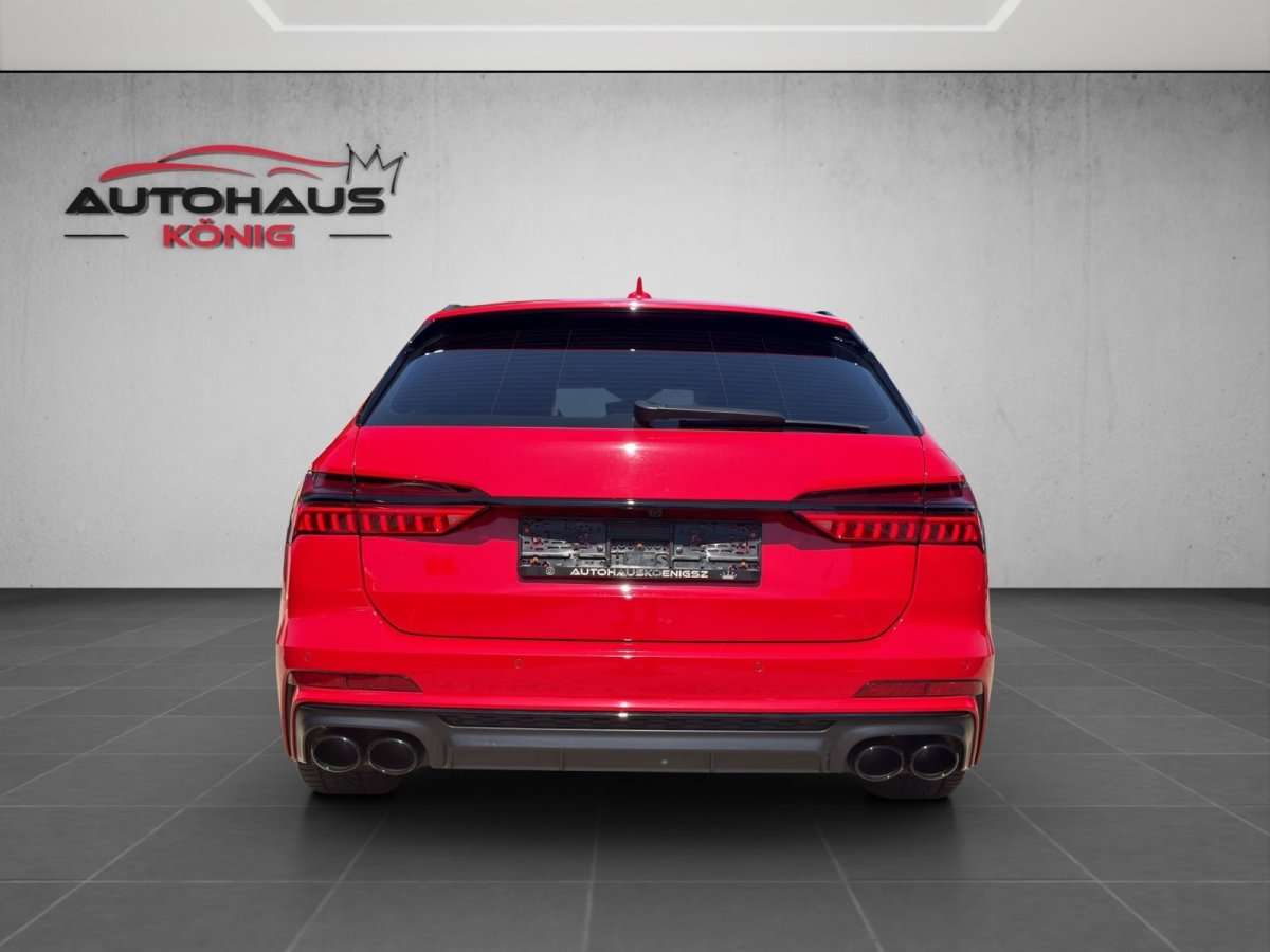 Fahrzeugbild eines Audi S6