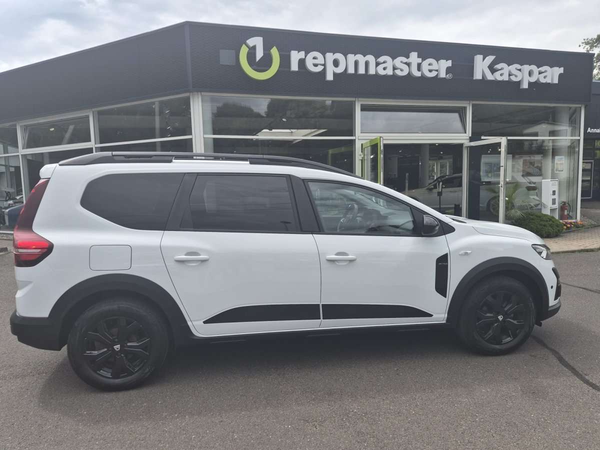 Fahrzeugbild eines Dacia Jogger