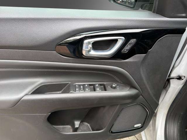Fahrzeugbild eines Jeep Compass