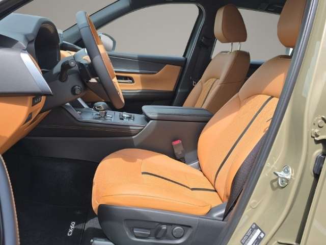 Fahrzeugbild eines Mazda CX-60