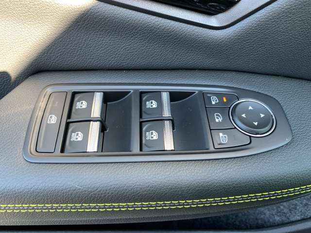 Fahrzeugbild eines Renault Scenic E-TECH