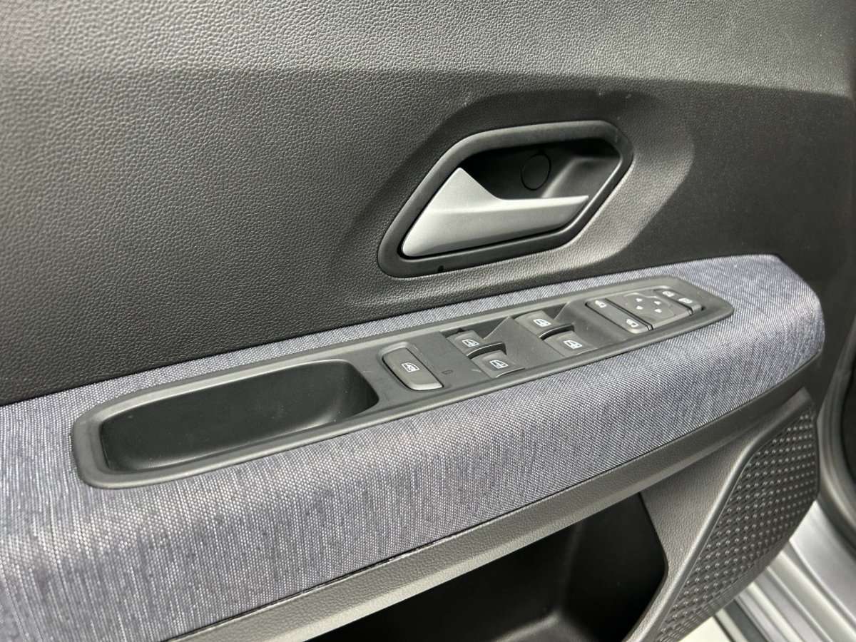 Fahrzeugbild eines Dacia Sandero